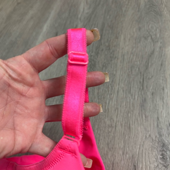Torrid Curve Push-Up T-Shirt Bra 42C Neon Pink Lace Trim NWT - Picture 4 of 6